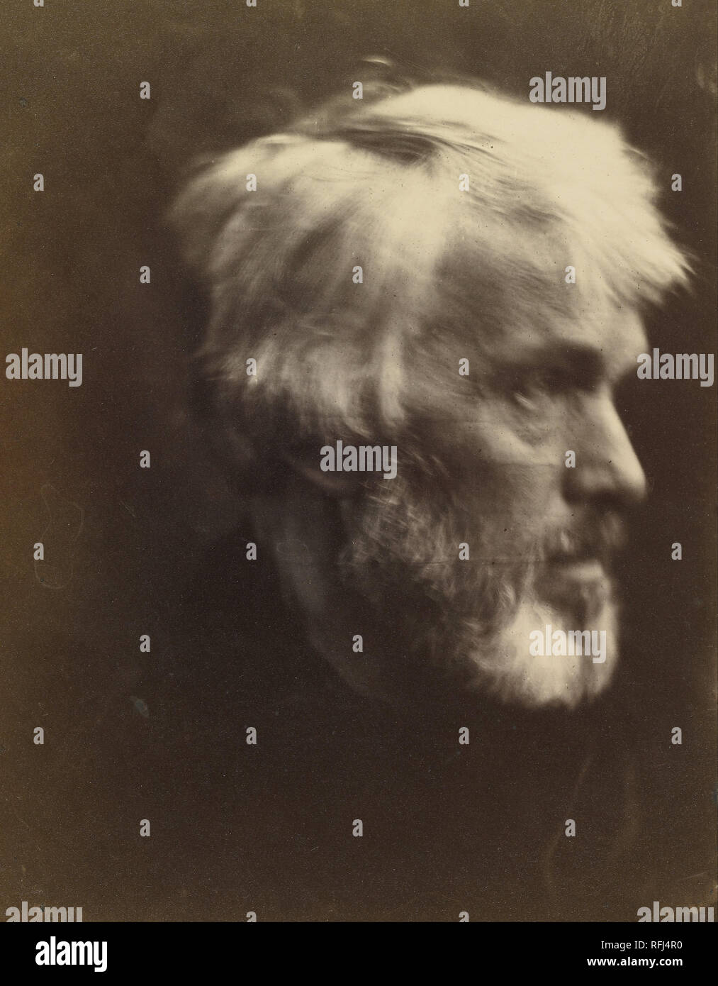 Thomas Carlyle (1795 - 1881). Date/période : 1867. Photographyy. L'albumine. Hauteur : 316 mm (12.44 in) ; Largeur : 247 mm (9,72 in). Auteur : Julia Margaret Cameron. Banque D'Images