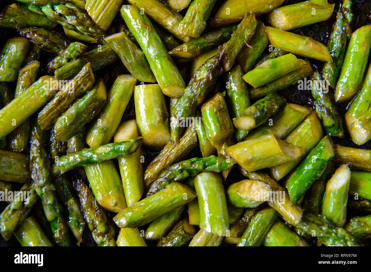 Libre de fried green asparagus Banque D'Images