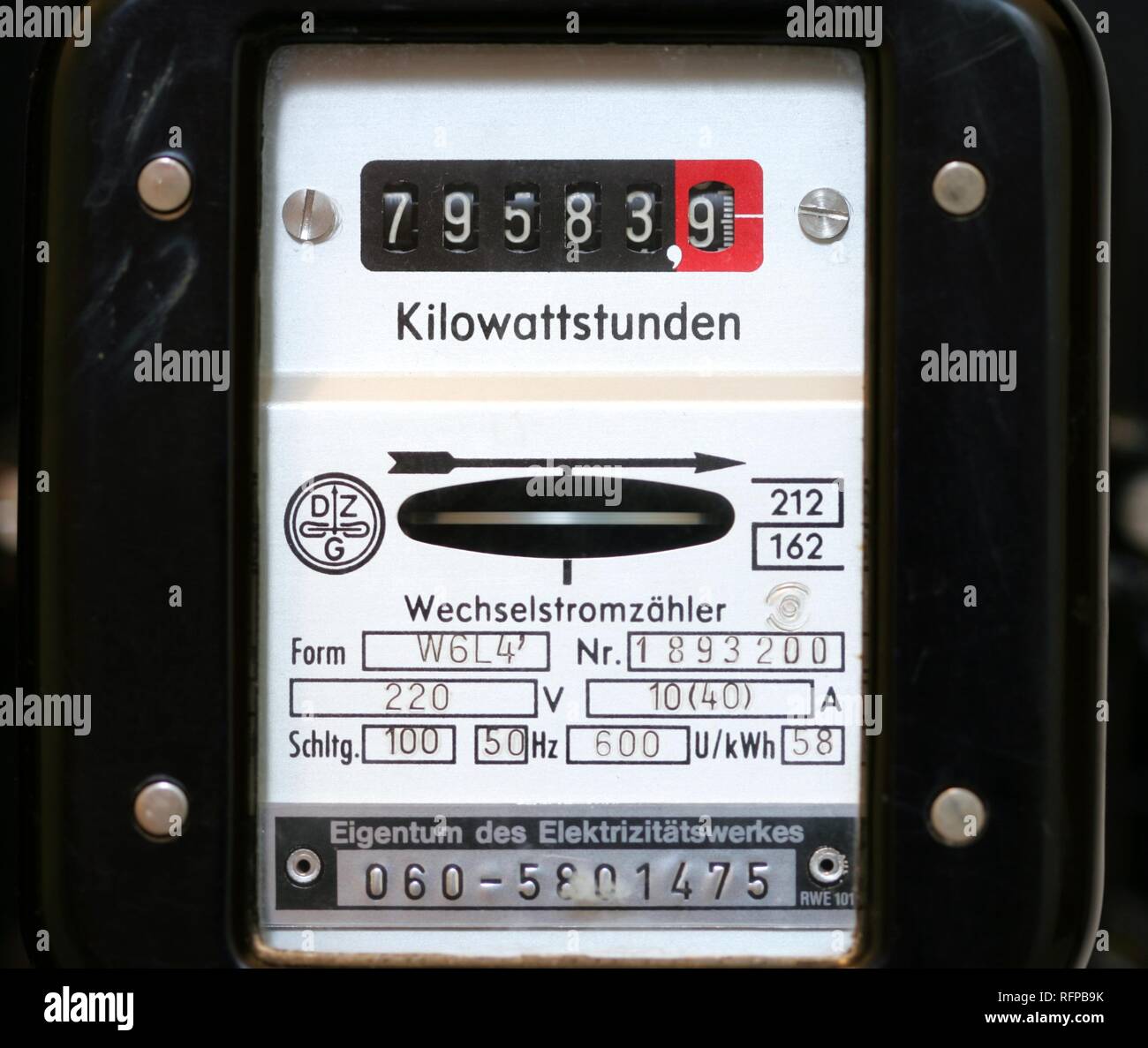 DEU, Allemagne : compteur d'électricité dans une maison privée. Banque D'Images