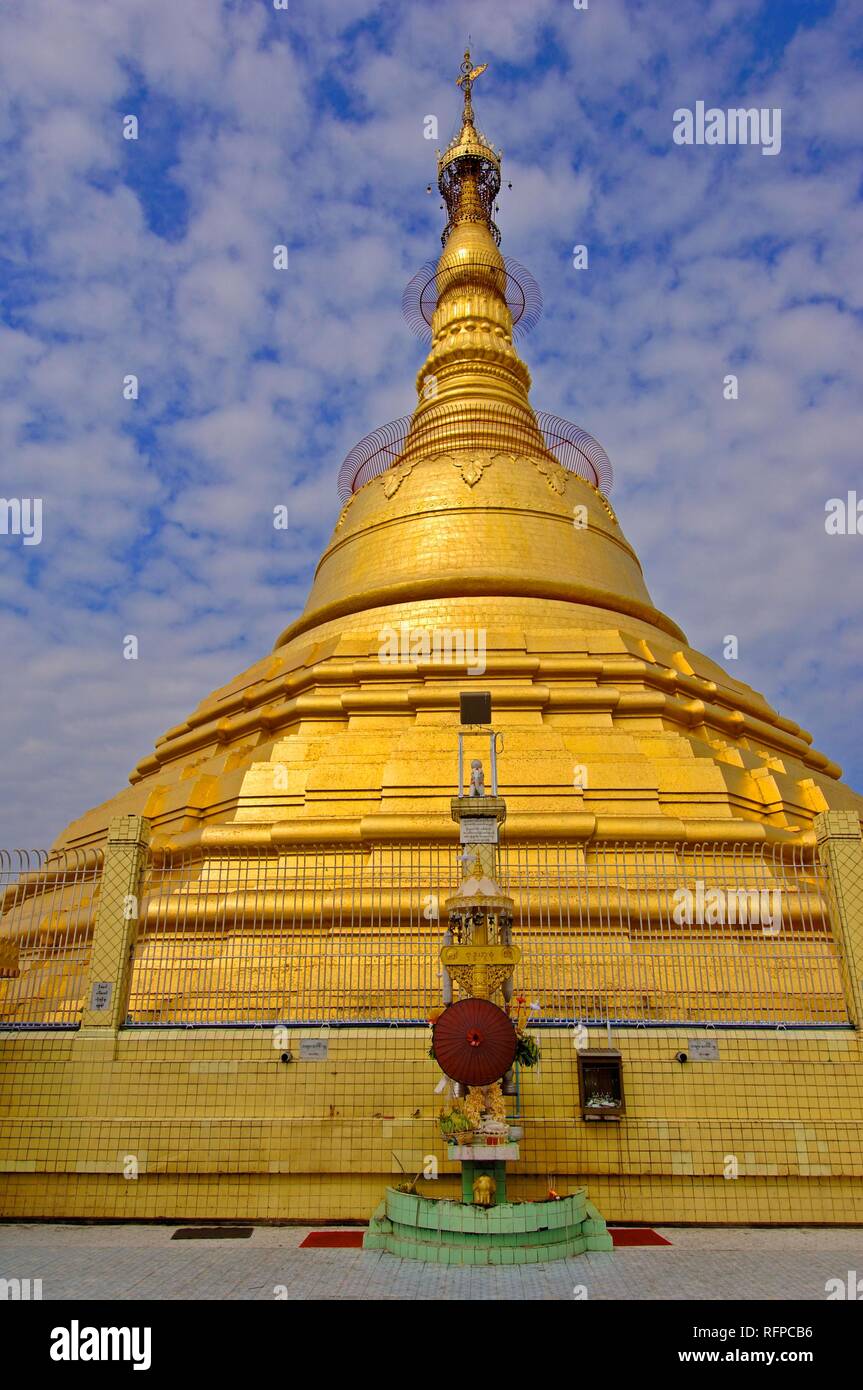 La pagode Botataung à Yangon, Yangon, Myanmar, Birmanie Banque D'Images