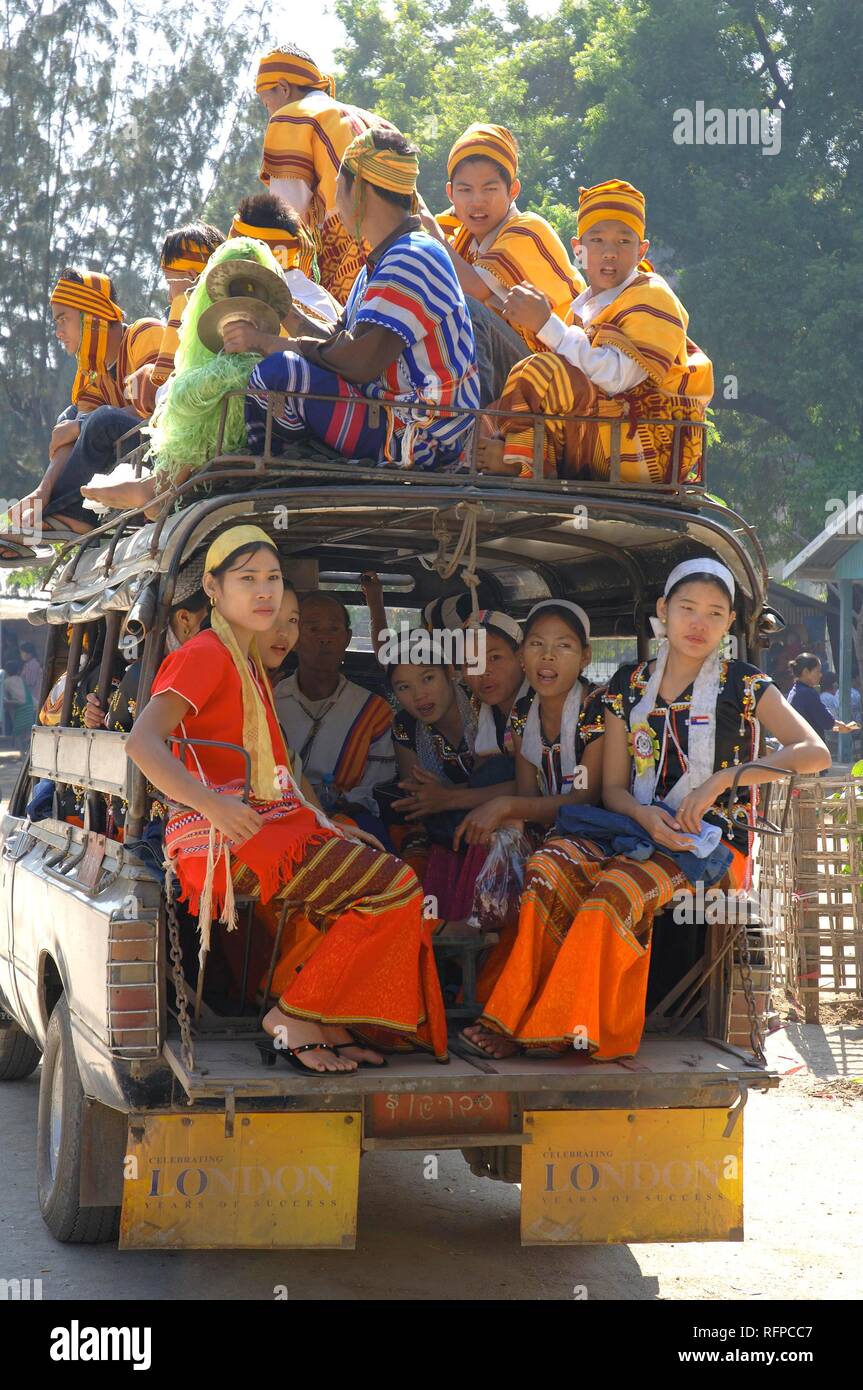 Musiciens traditionnels de Mingun, Myanmar, Birmanie Banque D'Images
