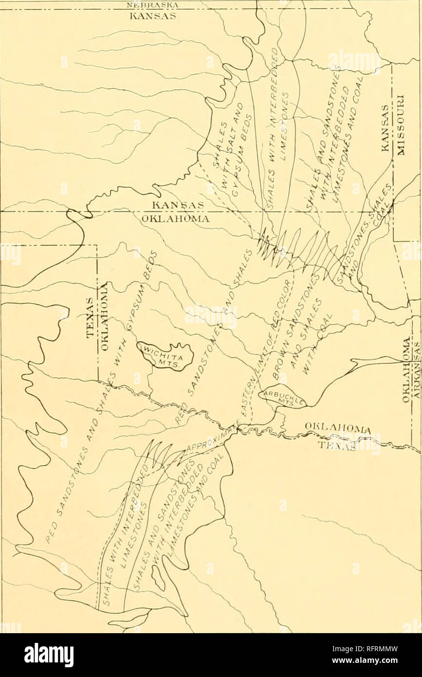 . Carnegie Institution of Washington publication. Amérique du Nord et leur faune de vertébrés. 13 correspondent de façon générale avec l'une tirée par M. Cummins comme séparant le Carbonifère et Permien." "Les distinctions qui ont été jusqu'outUned dans Kansas n'ont pas lorsque les roches sont suivies vers le sud le long de la grève dans l'Indien. Fig. 2.-Carte montrant la relation de calcaires rouges Permo-carbonifère et dans le Kansas, l'Oklahoma et du Texas. (À partir de la Adams.) Territoire. Environ le long de la rivière Arkansas, ou un peu au sud de ce flux, le calcaire interstratifiés Banque D'Images