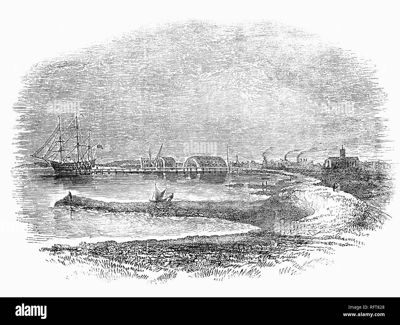 Aussi connu sous le nom de l'arsenal Sheerness Sheerness la station a été un arsenal de la Marine royale situé sur la péninsule de Sheerness, à l'embouchure de la rivière Medway dans le Kent a ouvert dans les années 1660. Au départ, il a fonctionné comme une extension à Chatham et a été conçu principalement pour la réparation et l'entretien de navires de guerre et de la construction navale n'a eu lieu avant 1691. La première cale sèche a été achevé en 1708 ; un deuxième a été ajouté en 1720 avec accès par l'intermédiaire d'un bassin de marée, connu sous le nom de dock de boue. L'arsenal a commencé à prendre de l'expansion et en 1800, l'arsenal avait rempli tout l'espace disponible. Banque D'Images