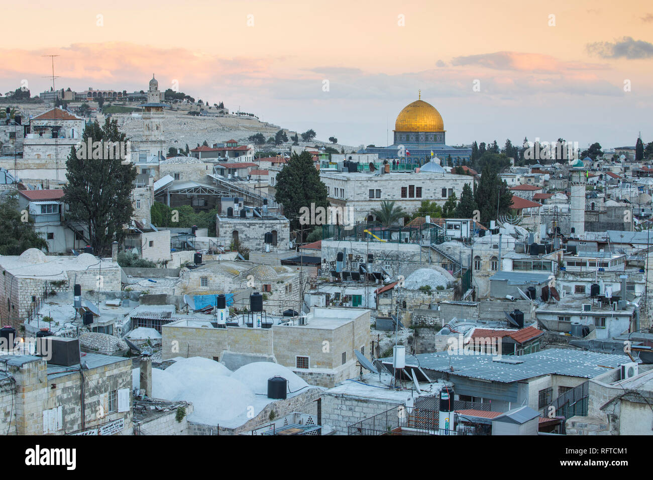 Vue sur le quartier musulman vers Dôme du Rocher, Jérusalem, Israël, Moyen Orient Banque D'Images