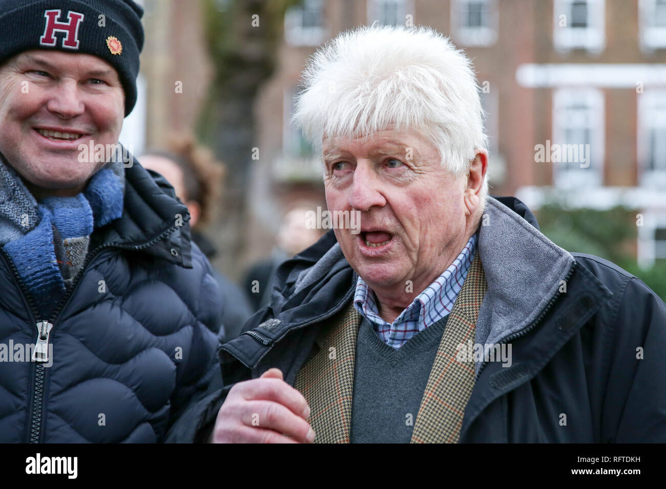 Le centre de Londres, UK 26 Jan 2019 - L'ancien ministre des Affaires étrangères, le père de Boris Johnson Stanley Johnson, à la protestation contre la chasse baleinière japonaise dans le centre de Londres. Credit : Dinendra Haria/Alamy Live News Banque D'Images
