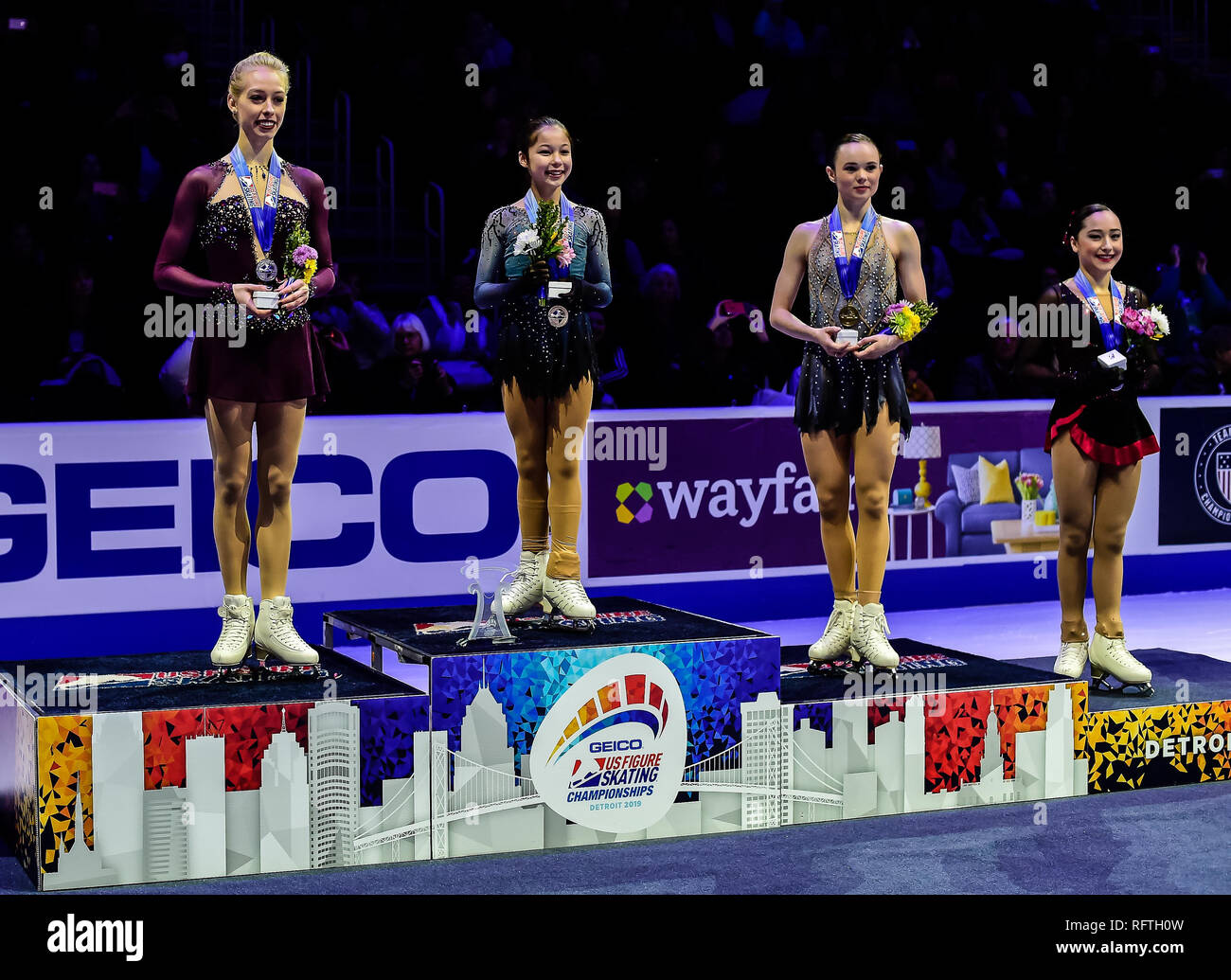 Detroit, Michigan, USA. 25 Jan, 2019. ALYSA LIU, MARIAH BELL, BRADIE TENNEL et HANNA HARRELL accepter leur prix à l'occasion du championnat de patinage artistique nous à Little Caesars Arena. LIU a remporté l'US Mesdames championnat. Liu- a remporté la première place, le Crédit : Scott Hasse/ZUMA/Alamy Fil Live News Banque D'Images