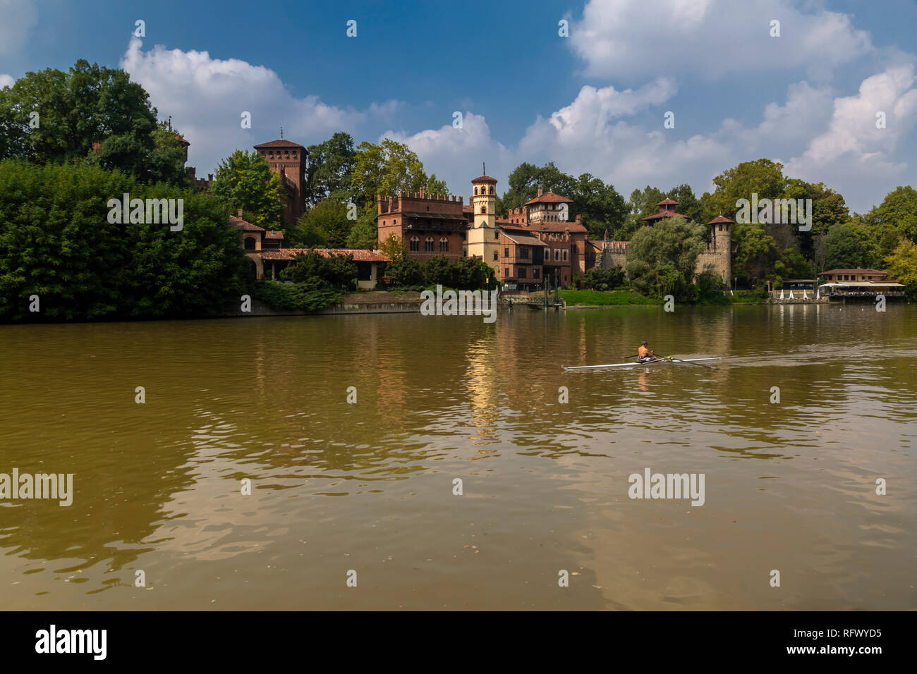 Avis de Borgo Medievale, Village Medievel et Pô, Turin, Piémont, Italie, Europe Banque D'Images