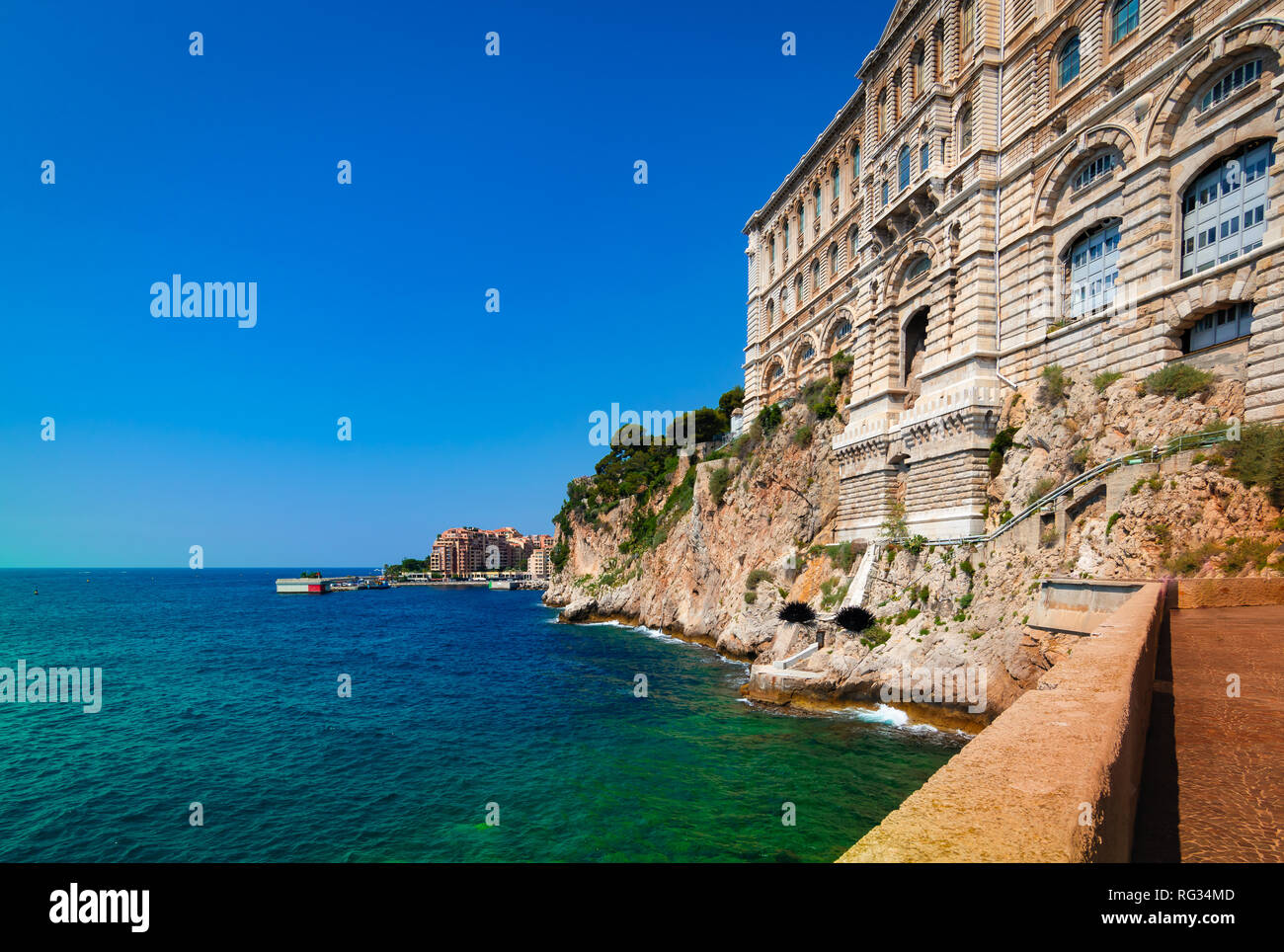 Musée Océanographique le long de la côte de Monaco, Monte Carlo. Banque D'Images