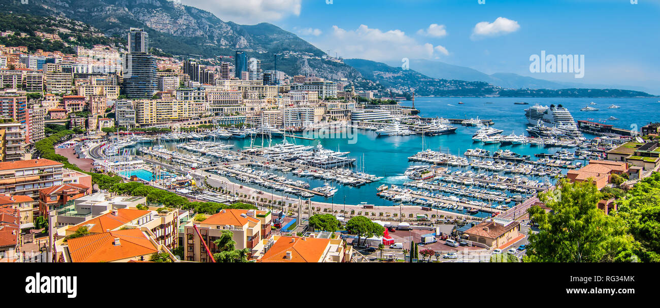 Vue panoramique vue aérienne de Monaco Harbour. Banque D'Images