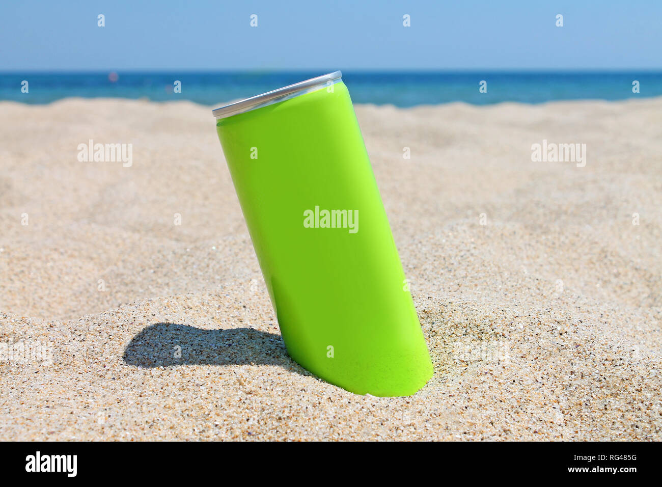 Pouvez modèle sur le fond de la mer. Banque D'Images