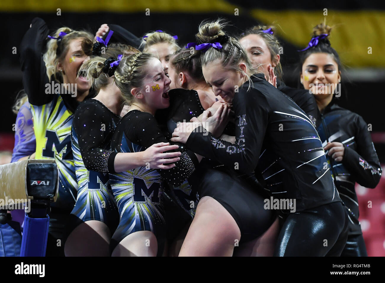 College Park, Maryland, USA. 31 Dec, 2015. Les gymnastes de l'Université du Michigan pendant la fête rencontrez tenue au Centre d'Eurosport France de College Park, Maryland. Credit : Amy Sanderson/ZUMA/Alamy Fil Live News Banque D'Images