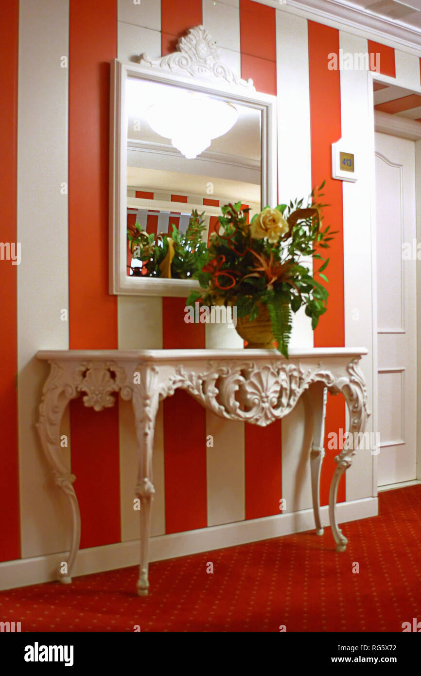 Couloir de l'hôtel avec décoration vintage Banque D'Images