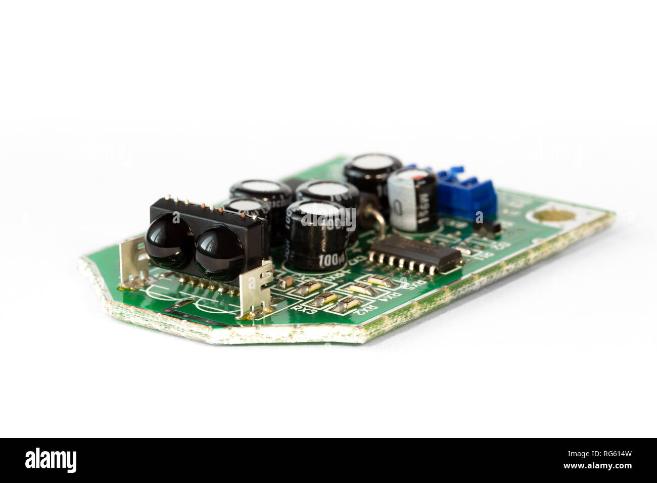 PCB avec capteur IR double, sur un fond blanc, gros plan Banque D'Images