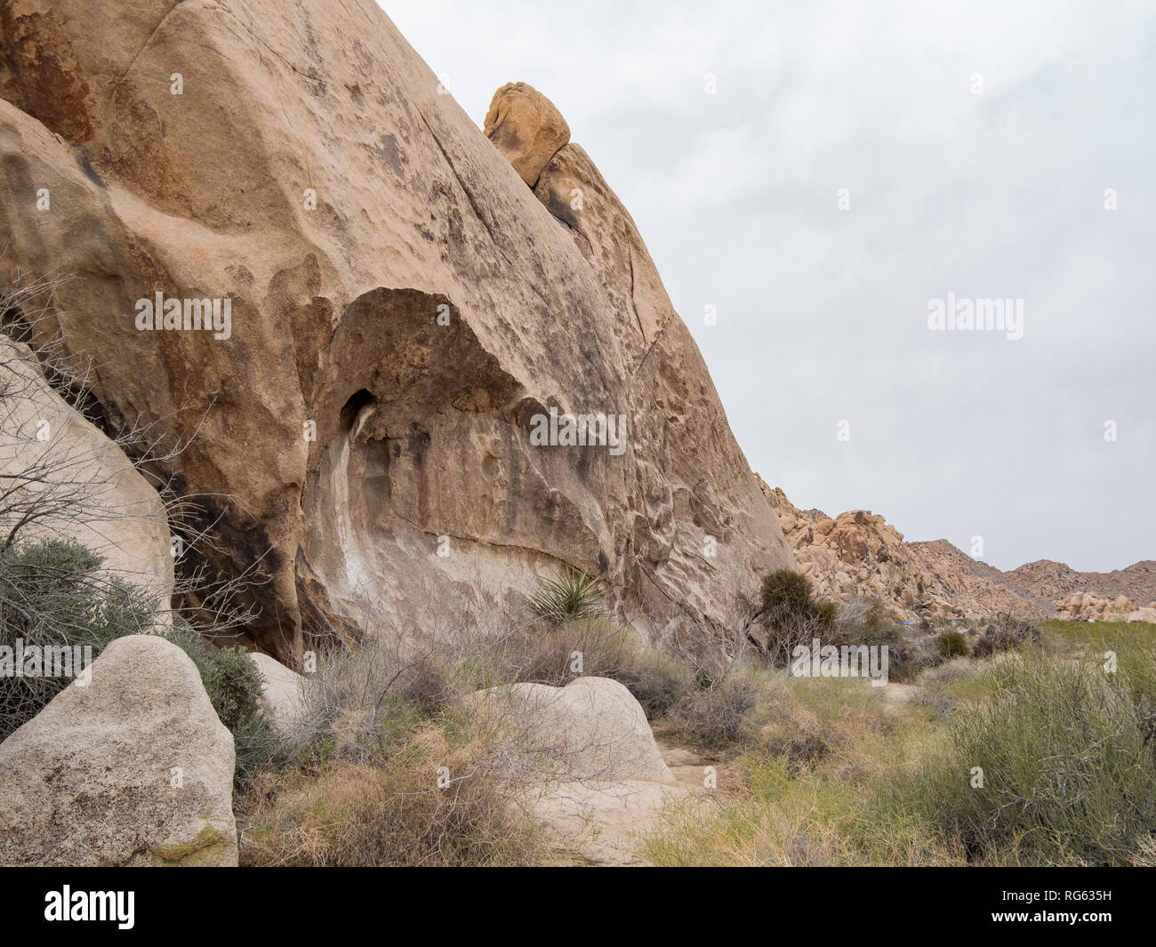 D'énormes rochers dans le parc national de Joshua Tree à la California, United States Banque D'Images