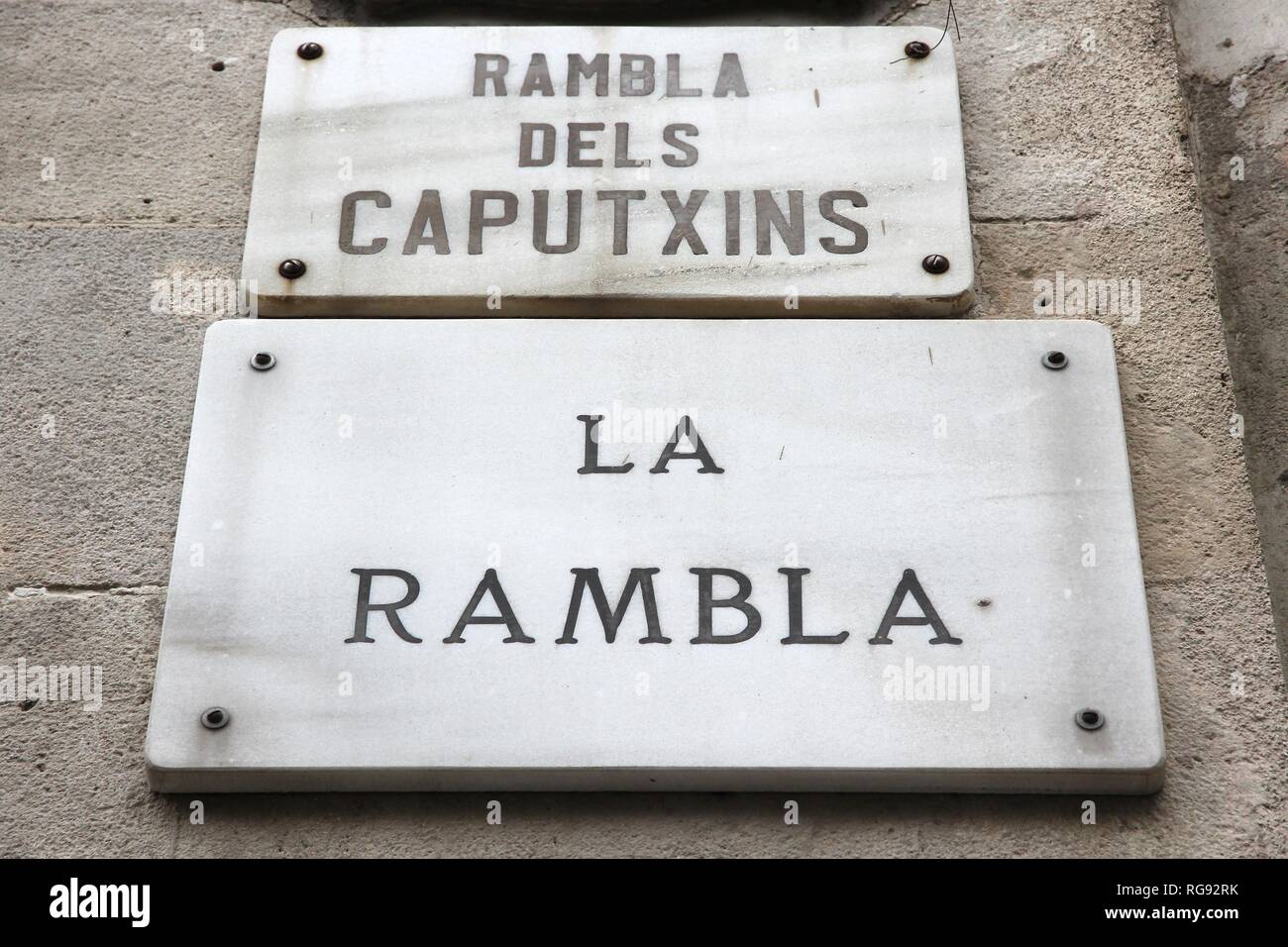 - Nom de rue de Barcelone La Rambla dels Caputxins. Banque D'Images