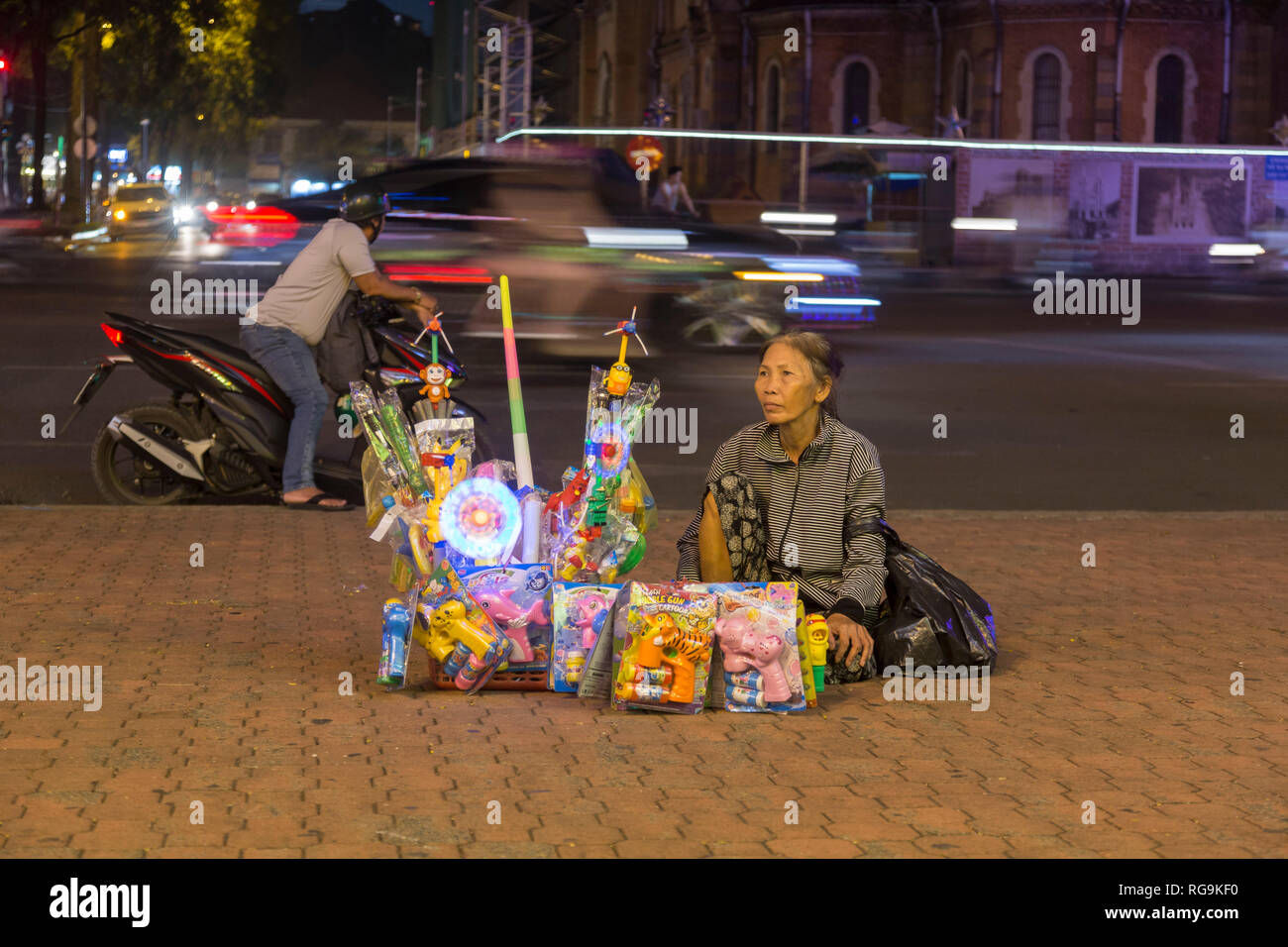 Saigon, Vietnam street night life Banque D'Images