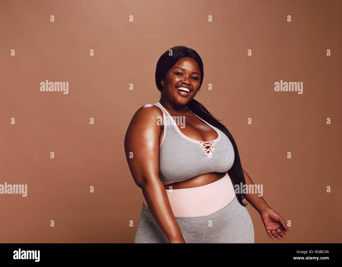 Overweight woman in sports clothing Banque de photographies et d'images à  haute résolution - Alamy