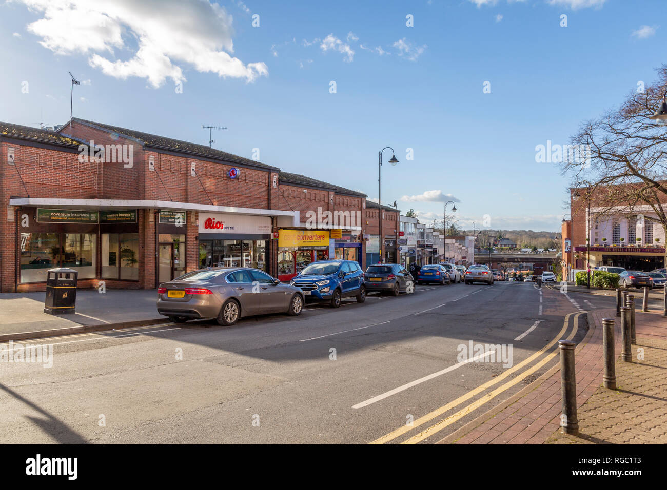 Haut de la colline à la recherche de l'Unicorn centre-ville de Redditch, Worcestershire, Angleterre. Banque D'Images
