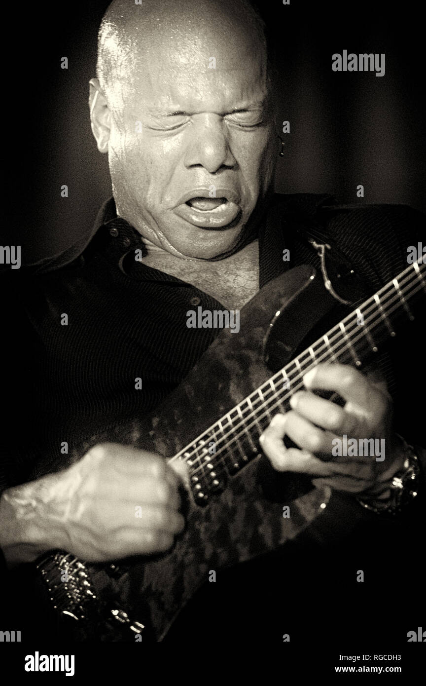 Mark Whitfield, Mark Whitfield (né 6 octobre 1966) est un guitariste américain de jazz, soul jazz.photo Kazimierz Jurewicz Banque D'Images