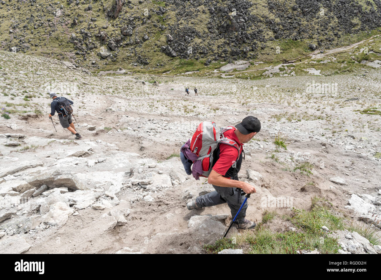 La Russie, du Caucase, d'alpinistes de la randonnée dans la région de Baksan Valley Banque D'Images