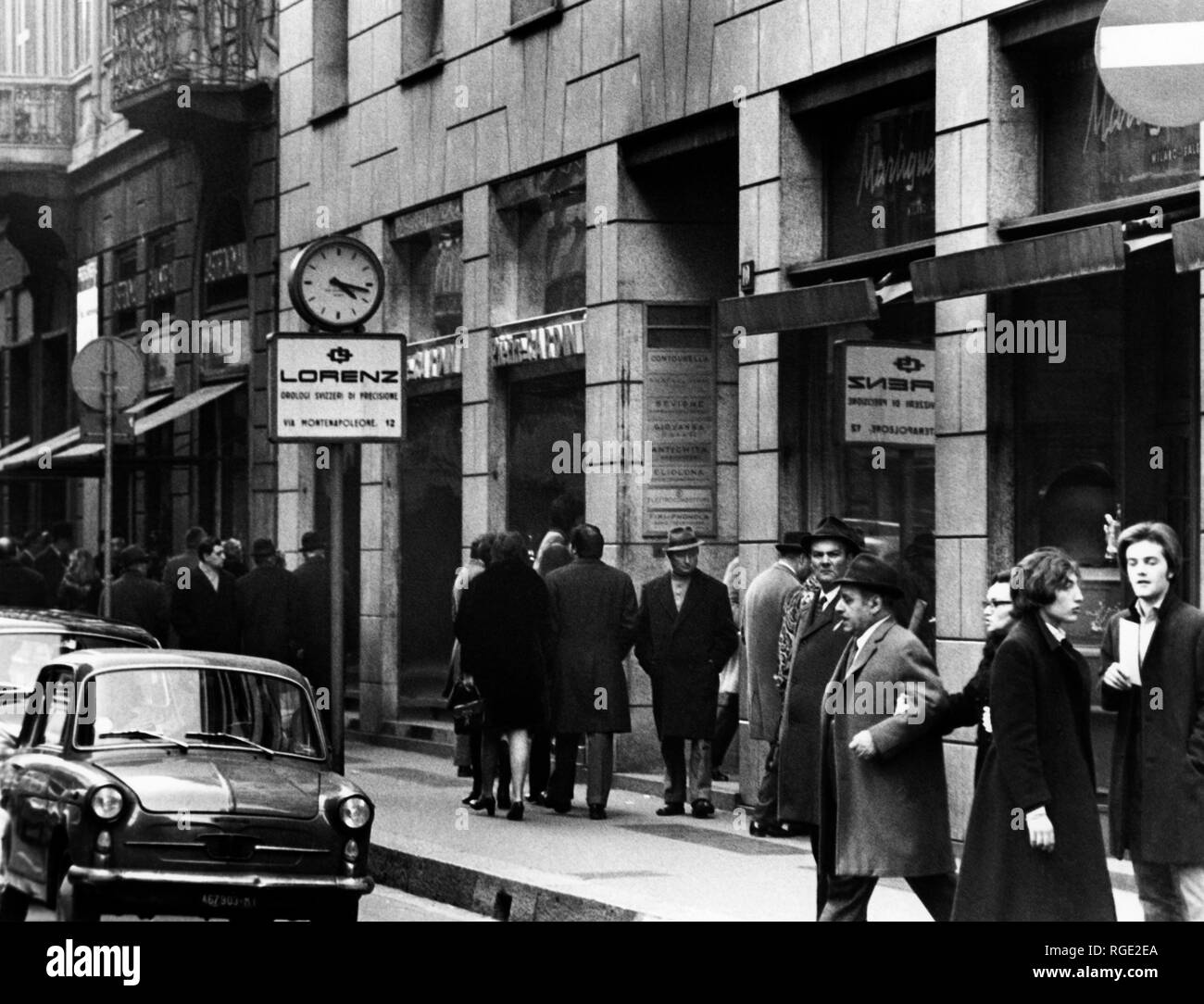 L'Italie, Lombardie, Milan Via Monte Napoleone, 1970 Banque D'Images