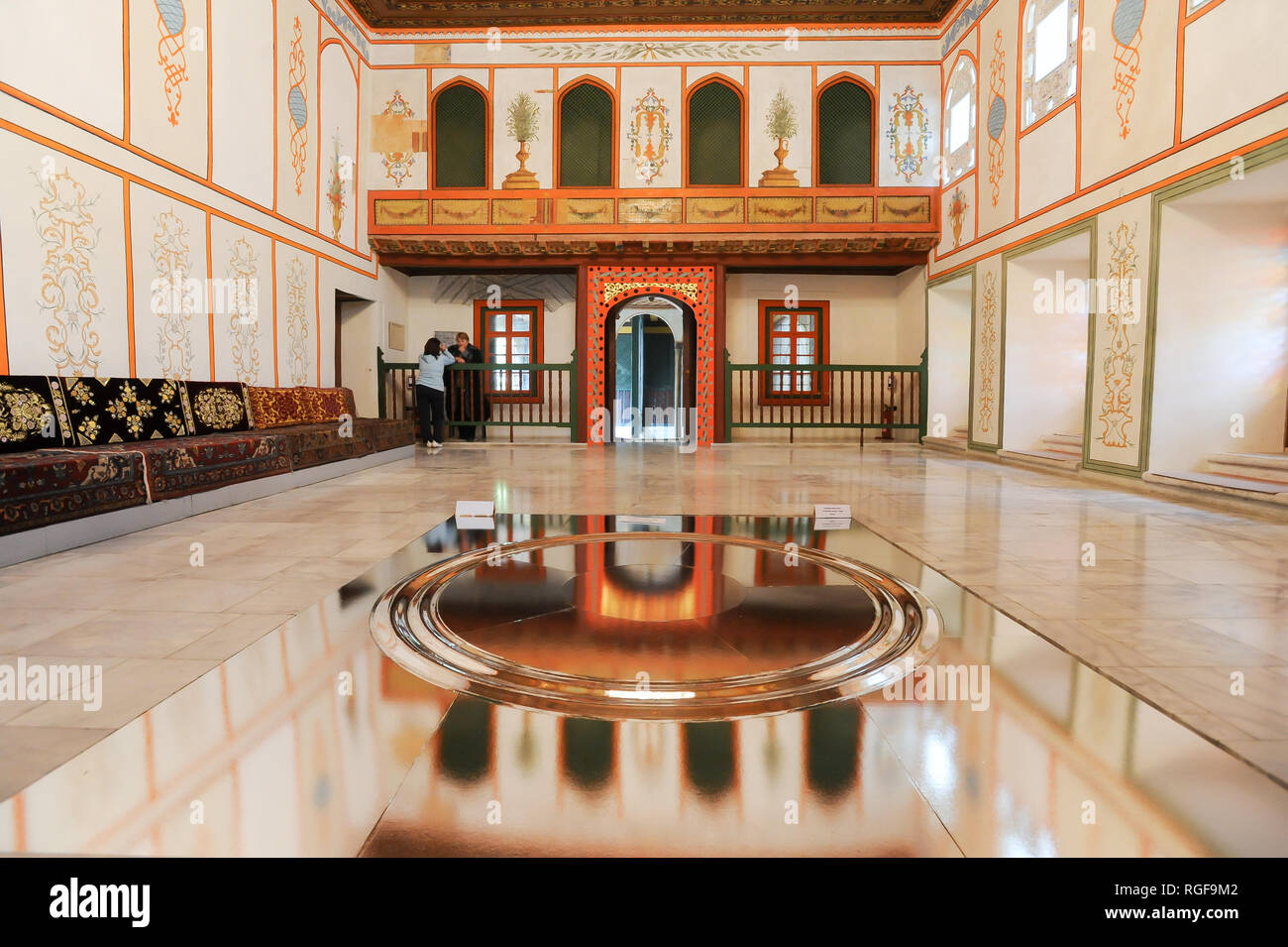 Dans Chanskij Dworiec Chambre divan (Bakhchisaray Palace) dans Bakhchysarai, Crimea, Ukraine. 2 octobre 2008, construit à 1532 années 1750 et reconstruit après gréa Banque D'Images