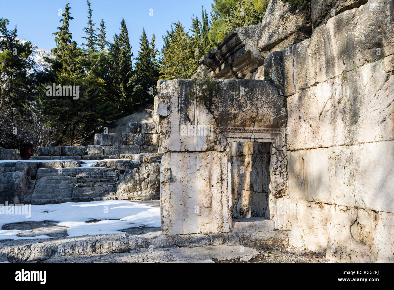 Restes d'une porte à l'petit temple, Niha, Liban Banque D'Images