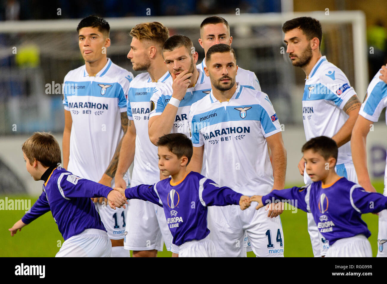 ROME - Nov 8, 2018 : Lazio joueurs avant le match. SS Lazio - Olympique de Marseille. L'UEFA Europe League. Stadio Olimpico. Banque D'Images