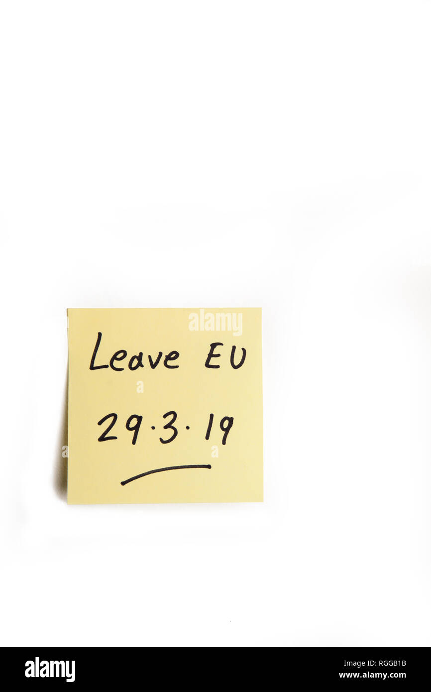 Yellow sticky note rappelant UK à quitter l'Union européenne le 29 mars 2019 Banque D'Images