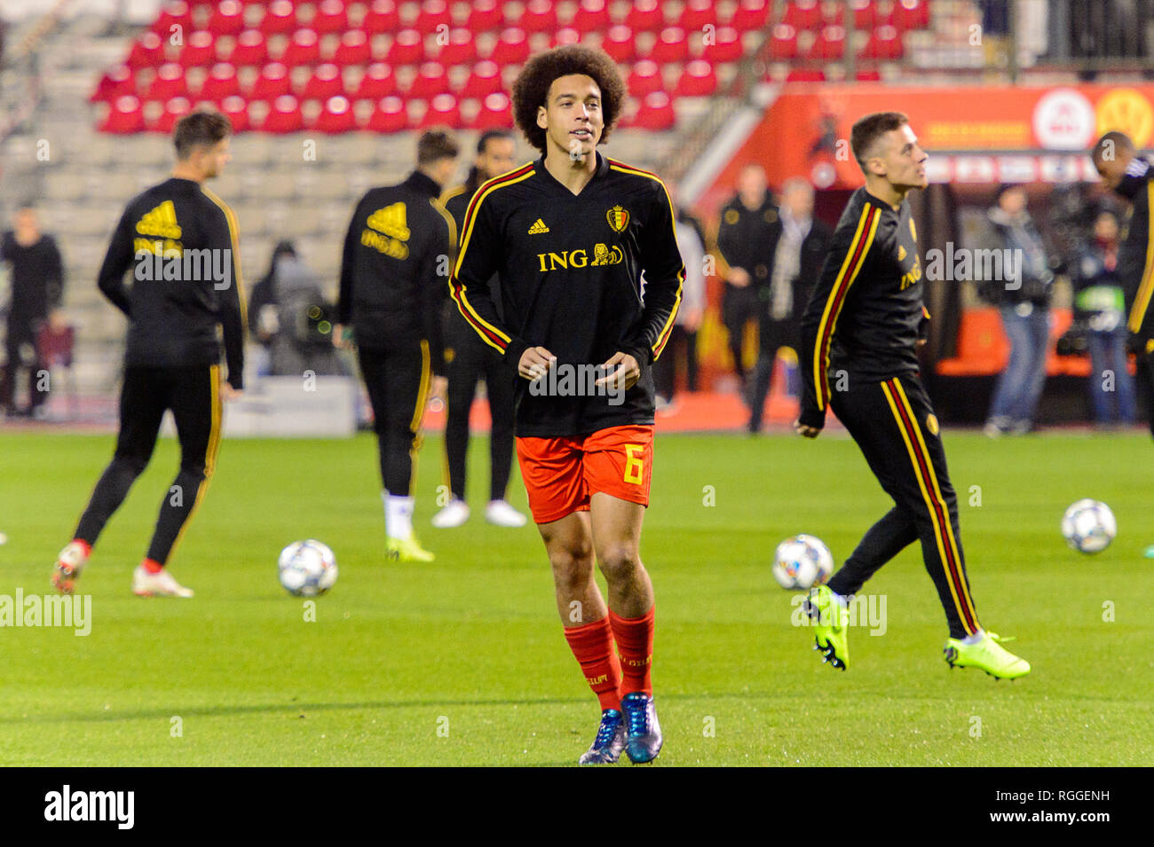 Bruxelles - NOV 15, 2018 : Axel Witsel 6 se réchauffe. Belgique - Islande. Ligue des Nations Unies de l'UEFA. Banque D'Images