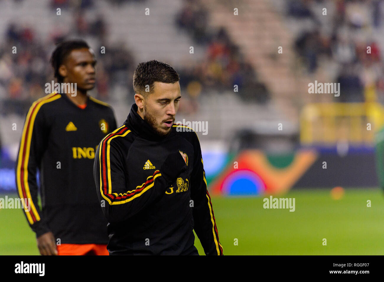 Bruxelles - NOV 15, 2018 : Eden Hazard 10 se réchauffe. Belgique - Islande.  Ligue des Nations Unies de l'UEFA Photo Stock - Alamy
