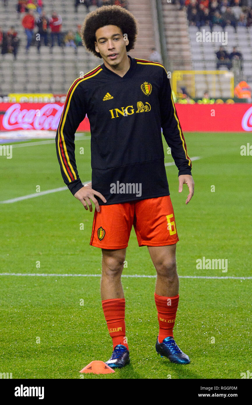Bruxelles - NOV 15, 2018 : Axel Witsel 6 se réchauffe. Belgique - Islande. Ligue des Nations Unies de l'UEFA. Banque D'Images