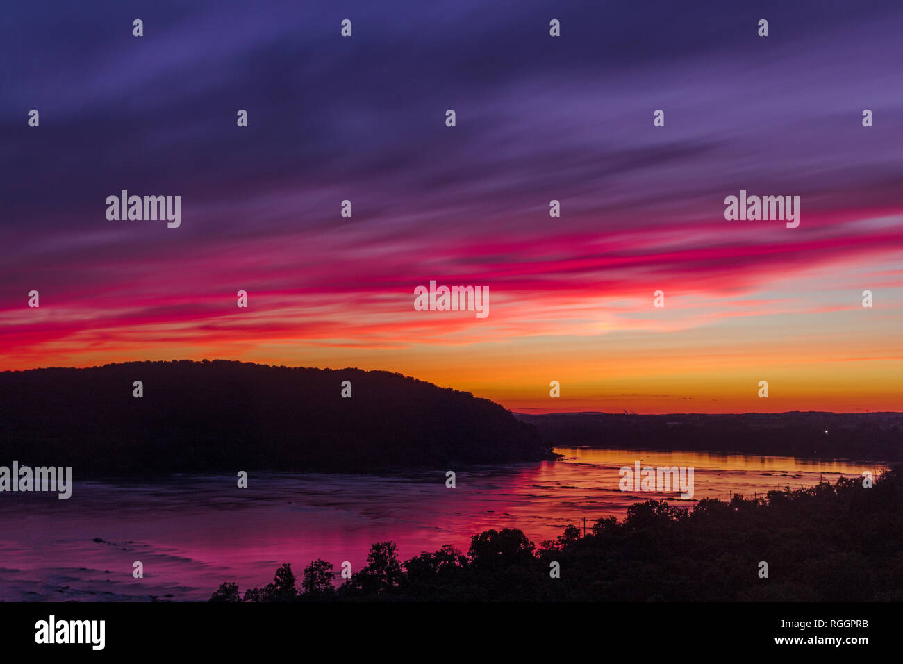 Breezyview rock Chickies au coucher du soleil sur la Susquehanna River-Columbia PA Banque D'Images