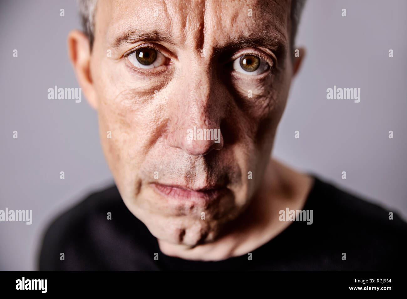 Portrait d'homme mûr déçu Banque D'Images