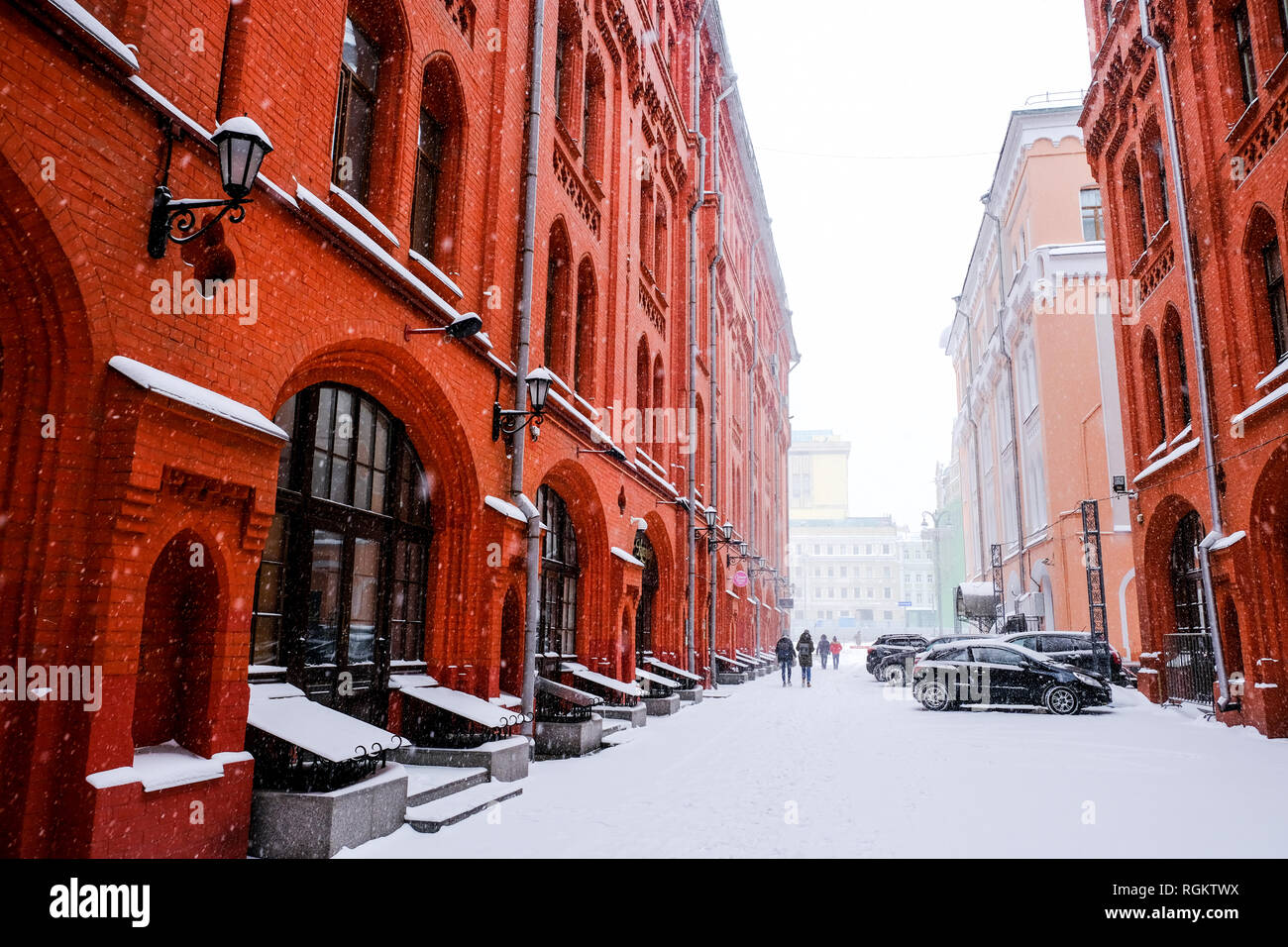 Vue sur le quartier derrière le Kremlin avec la neige à Moscou. Banque D'Images