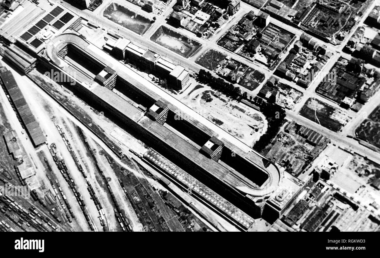 Vue aérienne de l'usine Fiat Lingotto, Italie 1957 Banque D'Images