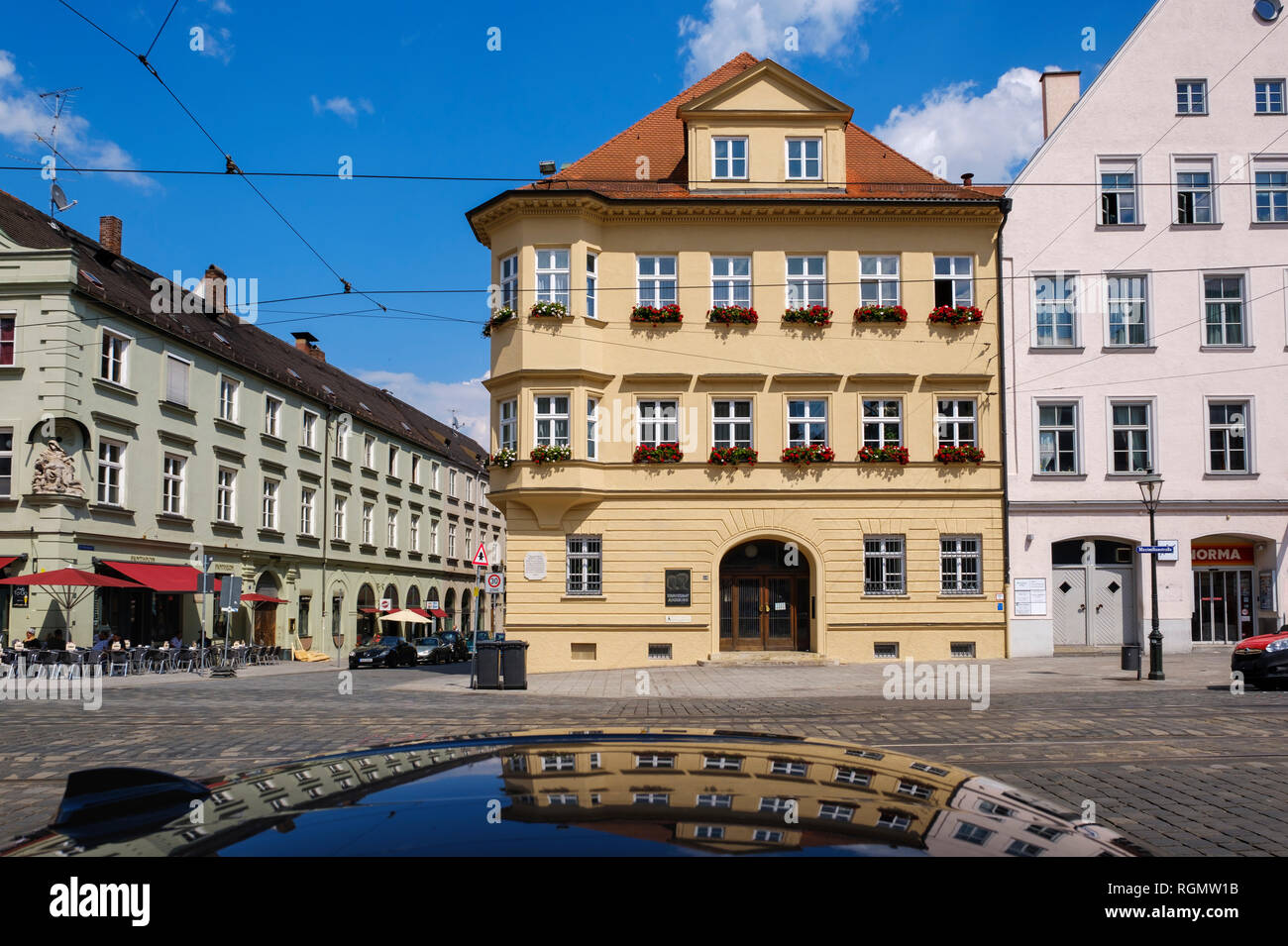 Germany, Bavaria, Augsbourg, la Maximilianstrasse, register office Banque D'Images