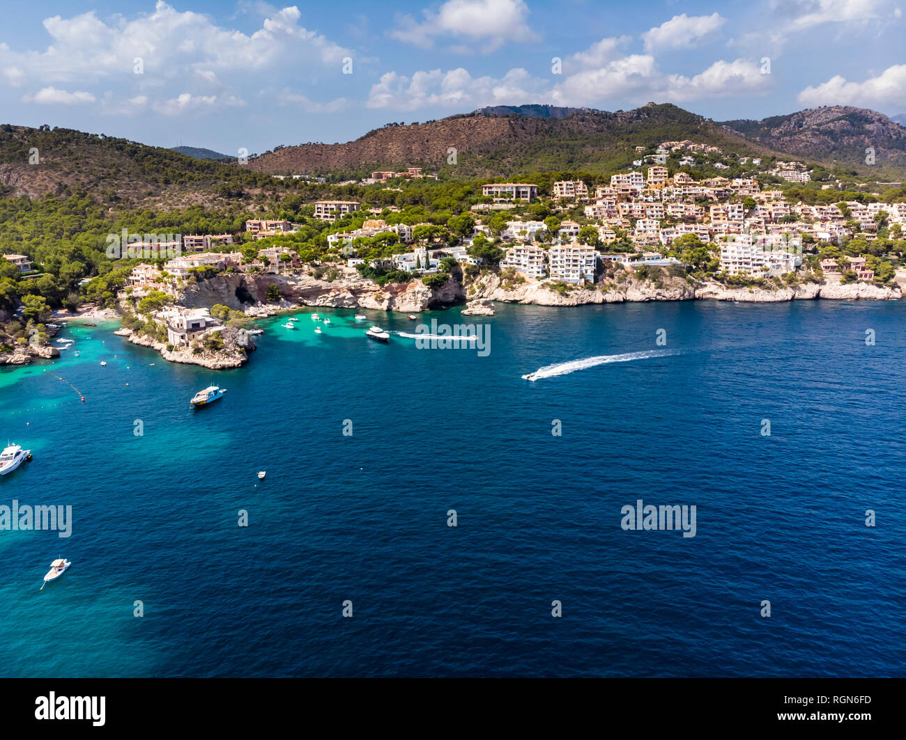 L'Espagne, Îles Baléares, Mallorca, Région Calvia, Costa de la Calma, Peguera, Cala Fornells, côte et port nature Banque D'Images