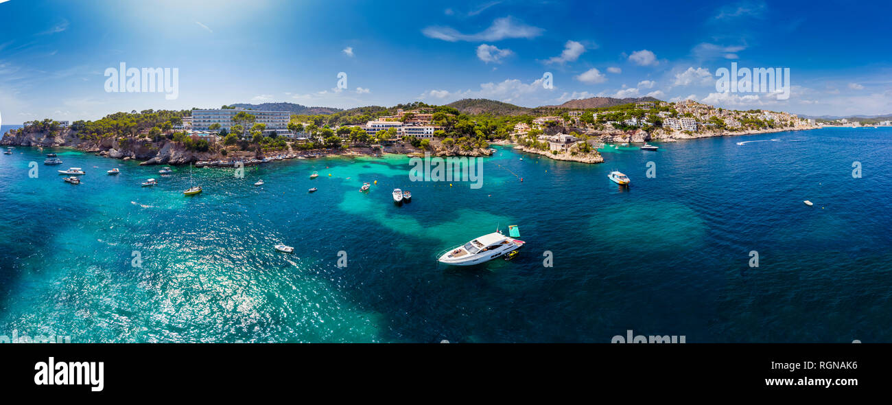 L'Espagne, Îles Baléares, Mallorca, Région Calvia, Costa de la Calma, Peguera, Cala Fornells, côte et port nature Banque D'Images