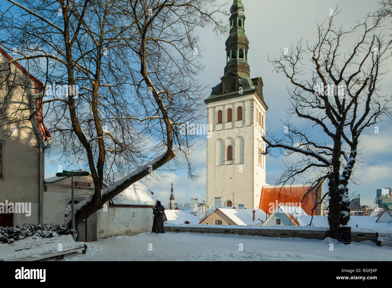 Journée d'hiver au Jardin du roi danois dans la vieille ville de Tallinn, Estonie. Banque D'Images