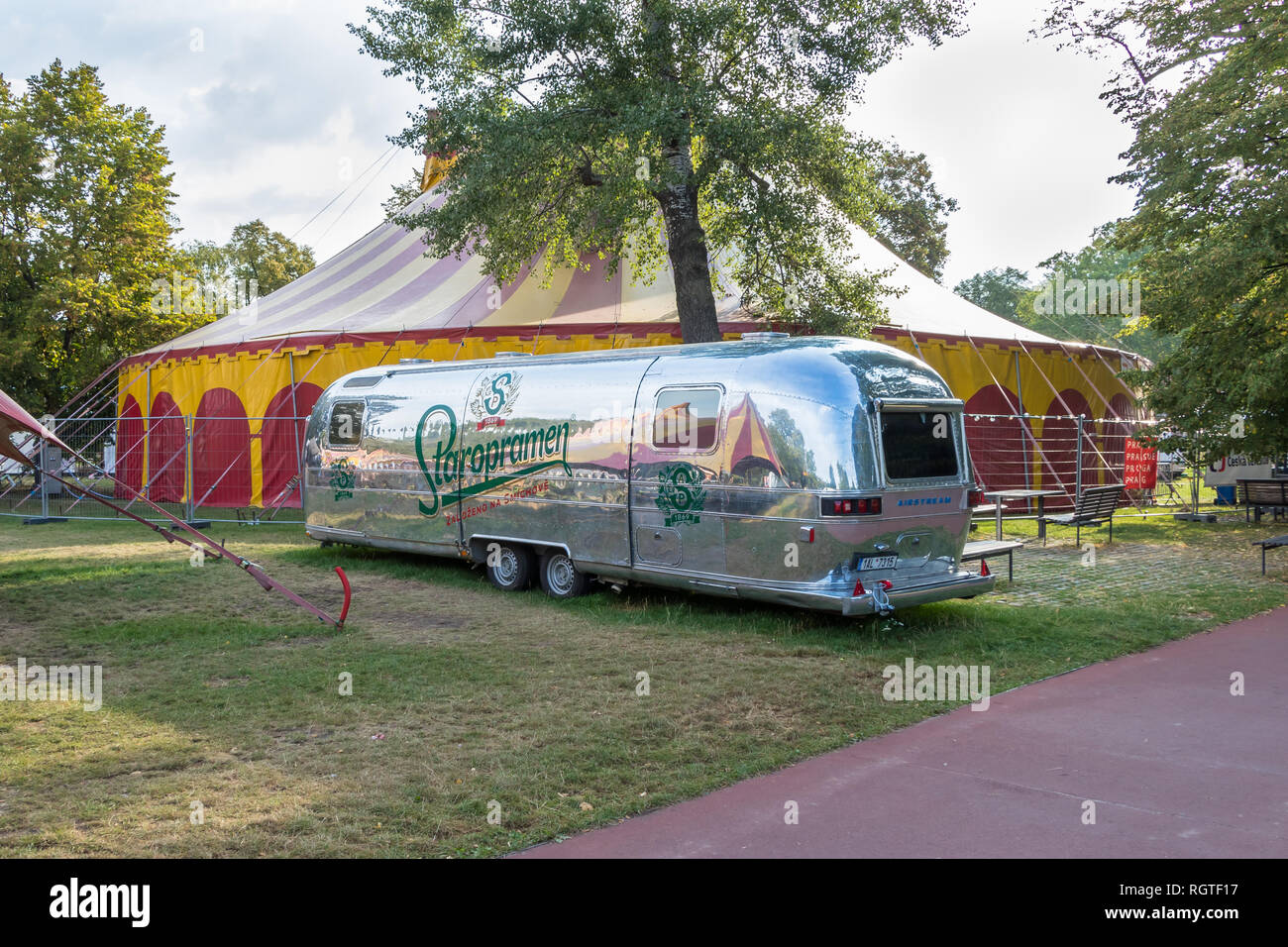 Prague, République tchèque - 25 août 2018 : La bande-annonce Staroparamen à Prague, République Tchèque Banque D'Images