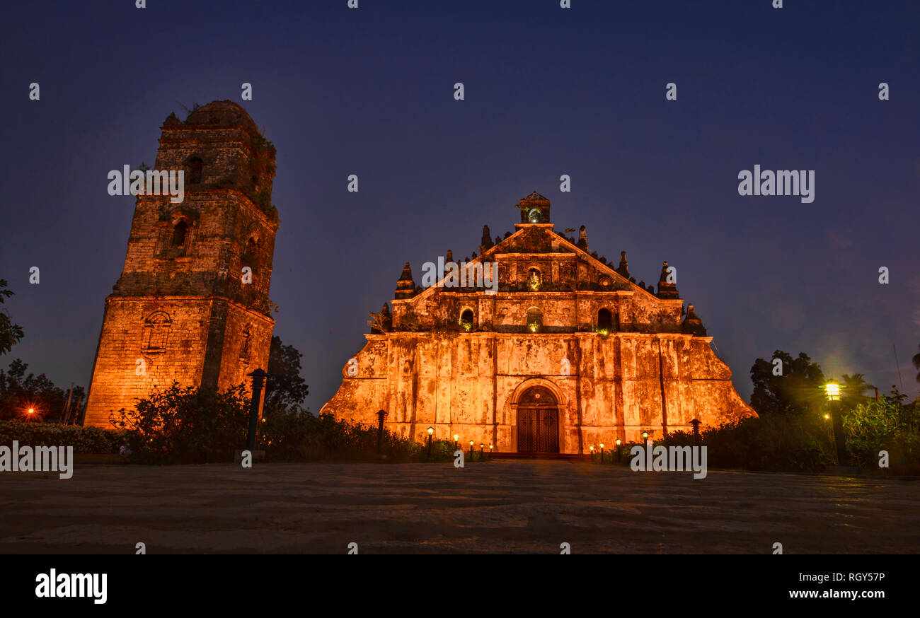 L'UNESCO World Heritage Paoay (St. Augustine) Église, Paoay, Ilocos Norte, Philippines Banque D'Images