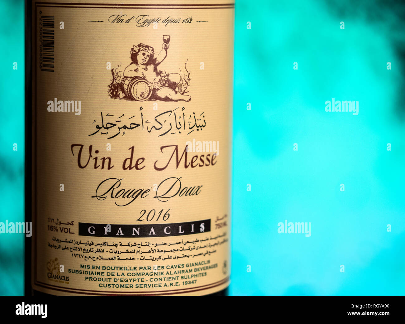 Vin rouge Vin de Messe Rouge Doux 2016, 0,75l, Egypte Banque D'Images