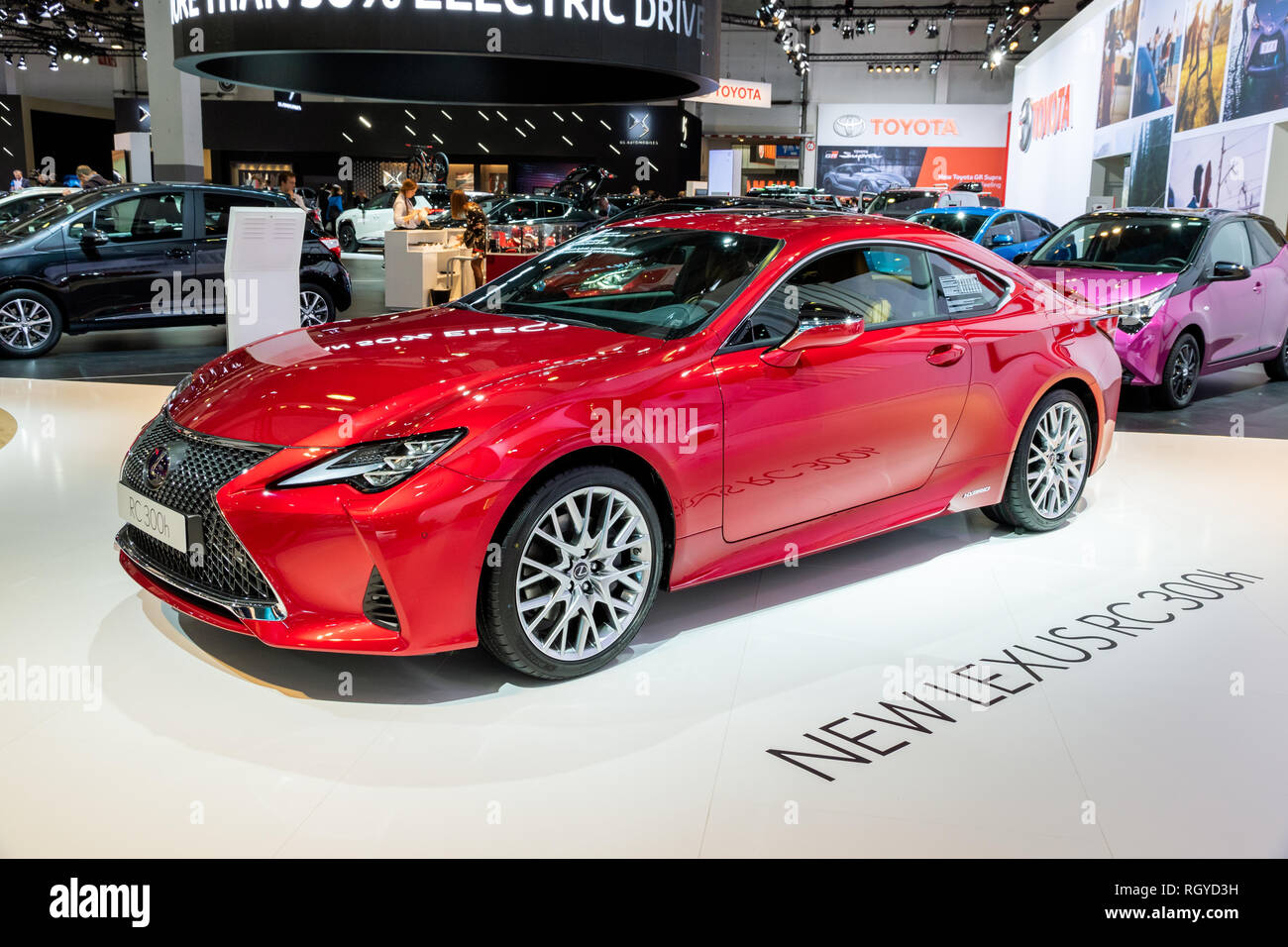 Bruxelles - Jan 18, 2019 : Lexus RC 300h location de vedette à la 97ème Salon Automobile de Bruxelles 2019 Autosalon. Banque D'Images