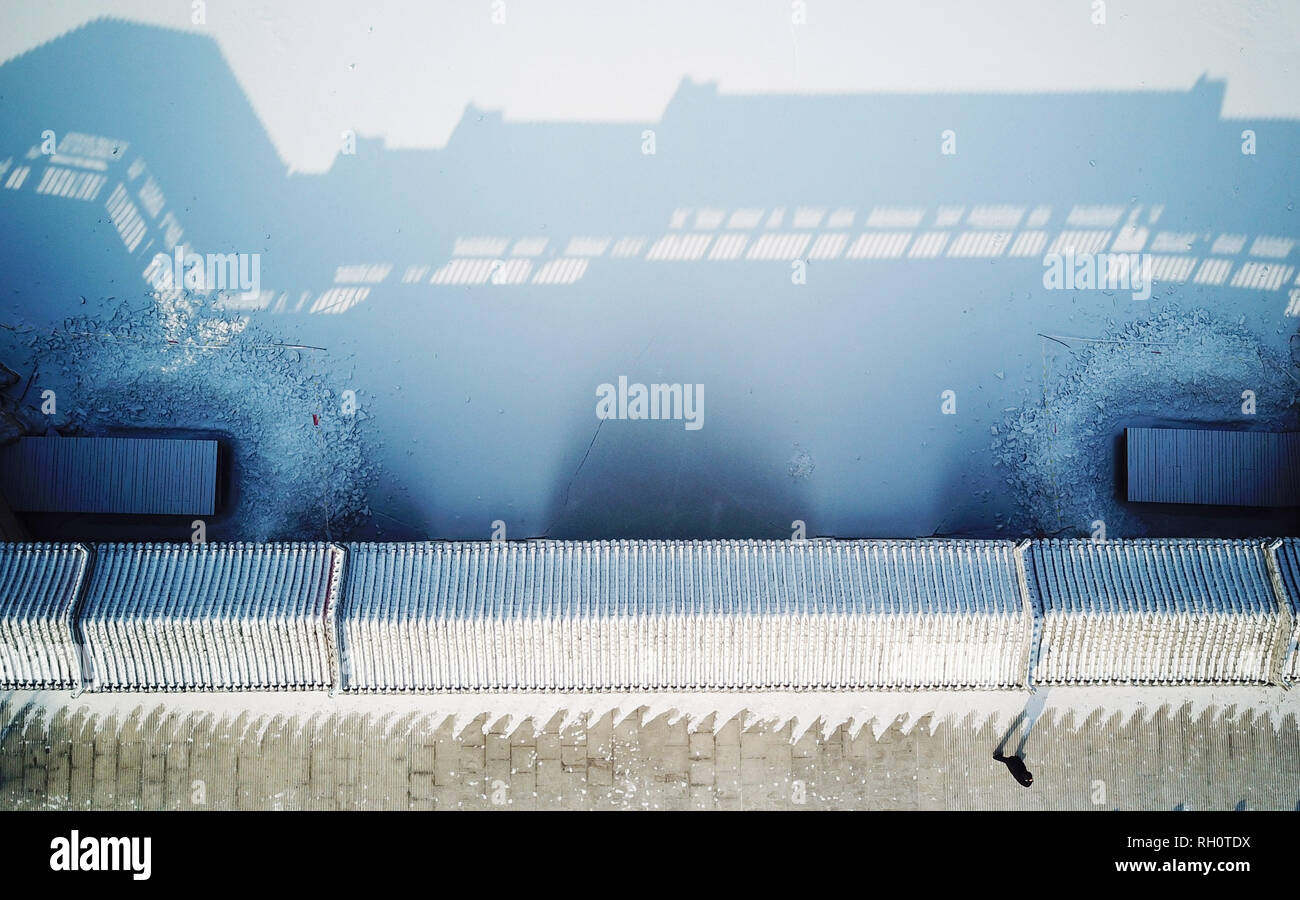 Beijing, Chine. Jan 31, 2019. Photo prise le 31 janvier 2019 montre la neige décor d'Yuehaiwan quartier des affaires à Yinchuan, capitale de la Chine du nord-ouest de la région autonome du Ningxia Hui. Credit : Wang Peng/Xinhua/Alamy Live News Banque D'Images