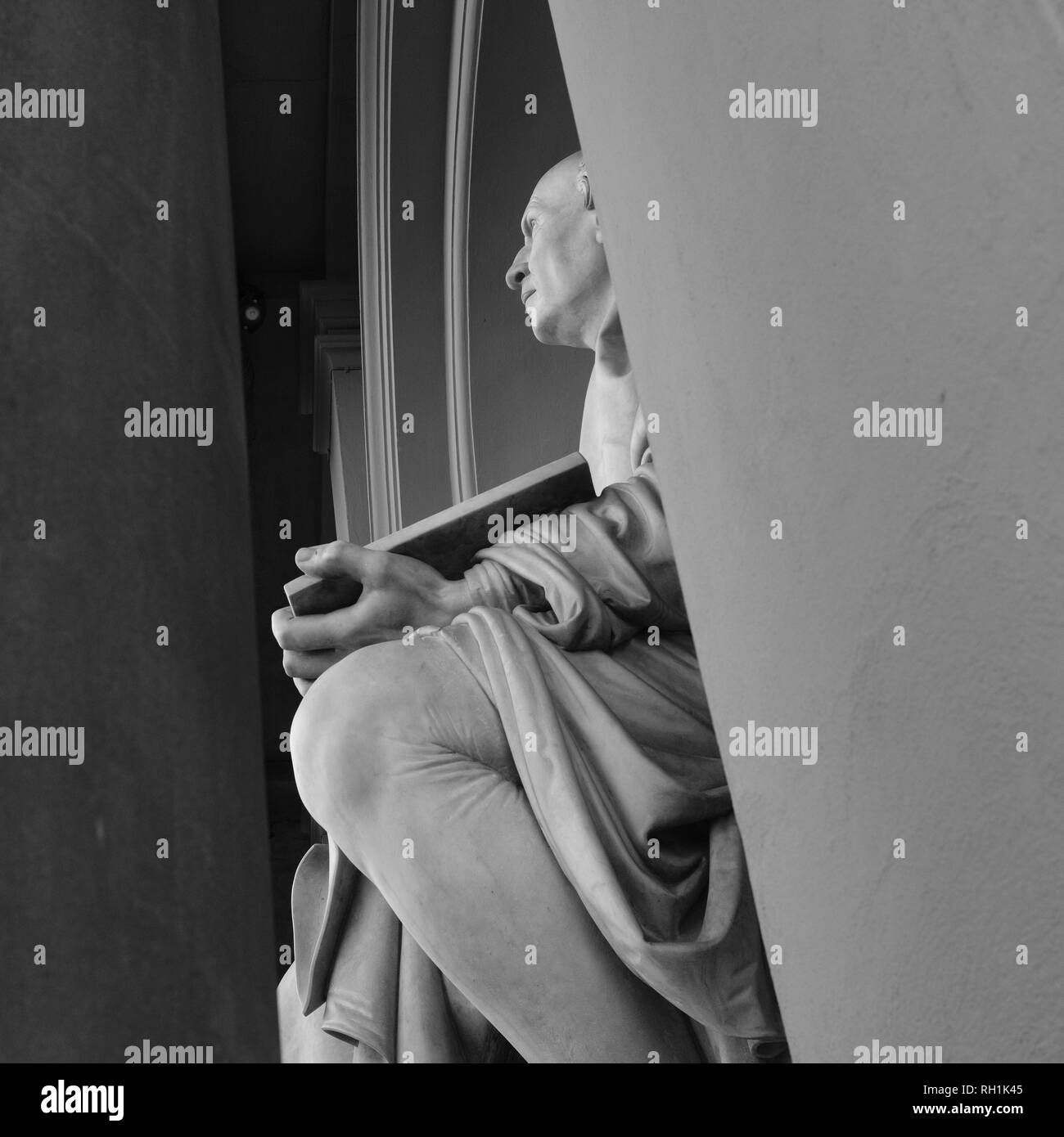 Statue de Filippo Brunelleschi à jusqu'à la cathédrale de la cathédrale de Florence Banque D'Images