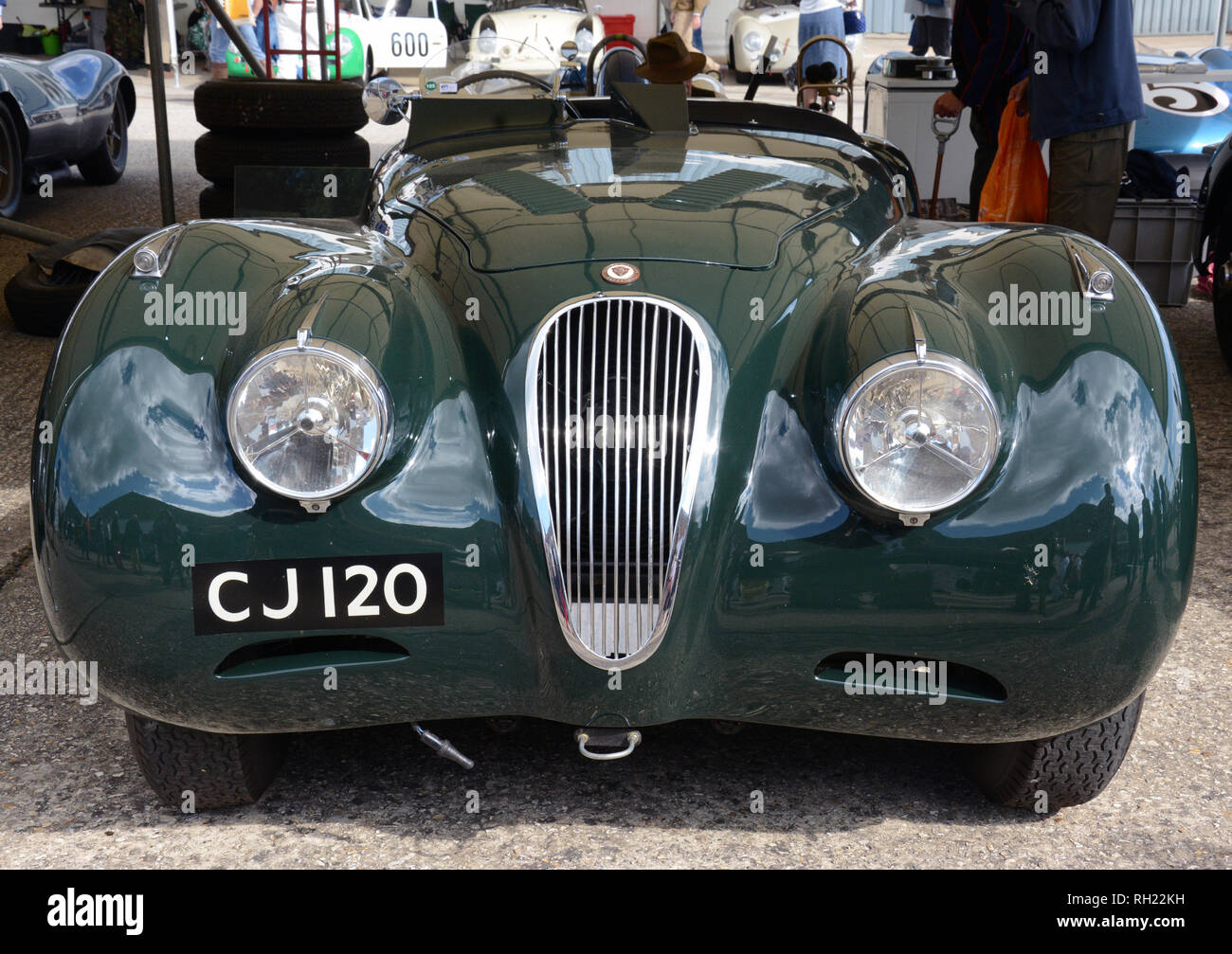 Jaguar XK120 dans les paddocks à Goodwood Revival 7th Sept 2018 Banque D'Images