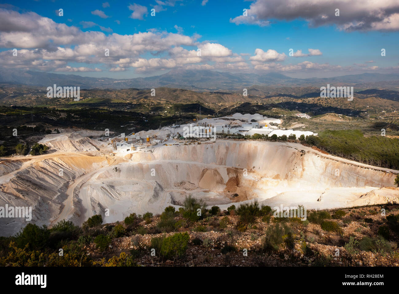 Carrière globale, d'une pièce de monnaie. Valle del Guadalhorce. La province de Malaga, Andalousie. Espagne Europe Banque D'Images