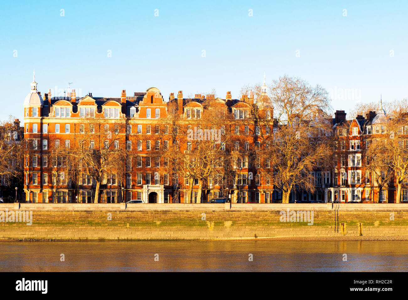 La façade de l'immeuble en Cour de Chelsea Chelsea Embankment - à l'ouest de Londres, Angleterre Banque D'Images