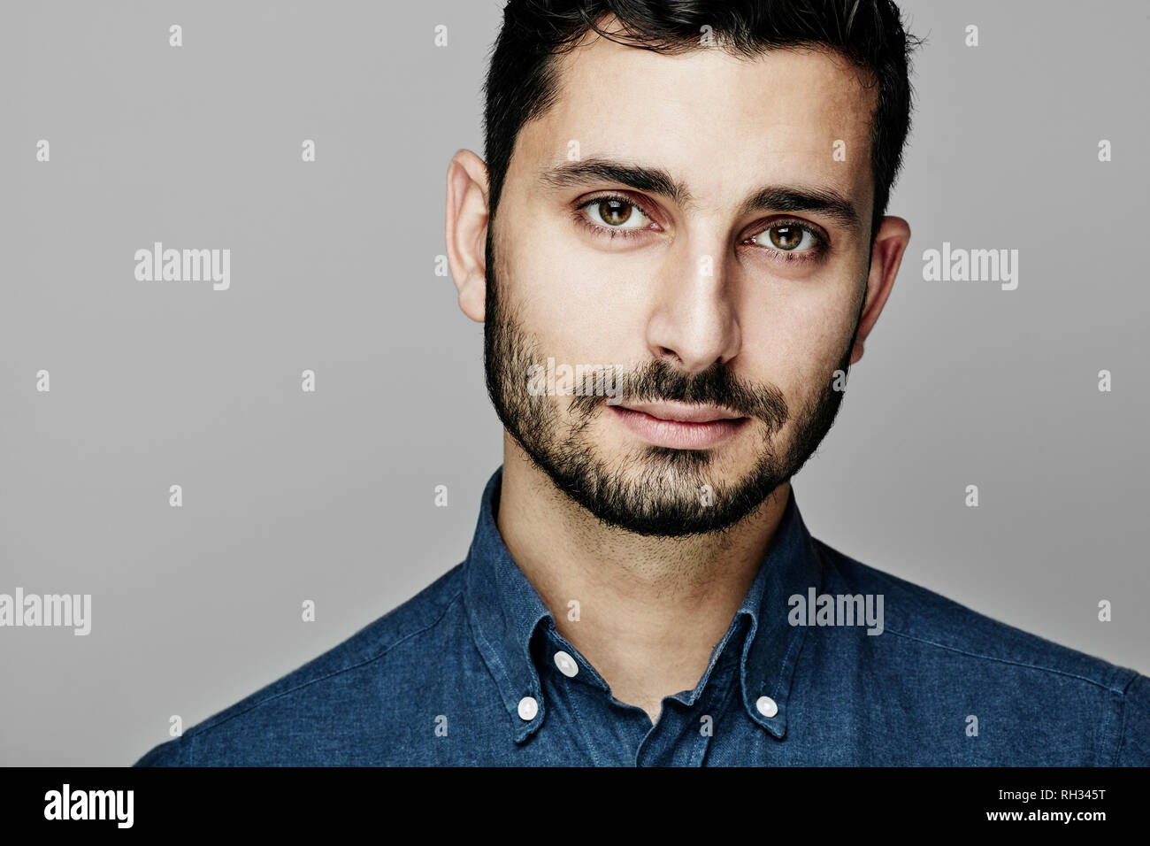 Portrait of smiling man Banque D'Images